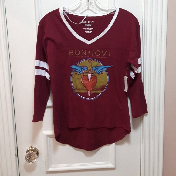 2 for 20! šļø NWT bon jovi football style t shirt